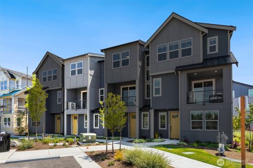 14-23340 Franklin Cir, Black Diamond, WA, 98010-9520 | Card Image