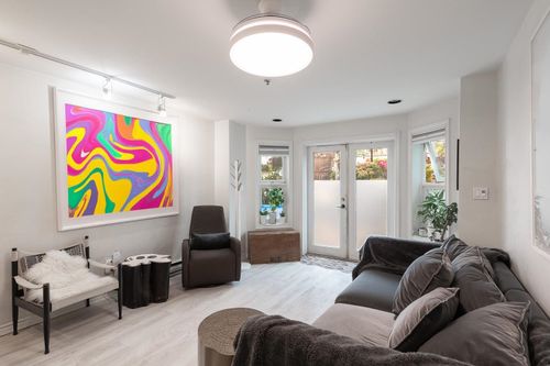 1-451 E Pender St, Vancouver, BC, V6A1V2 | Card Image