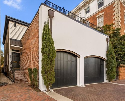 425 W York St, Norfolk, VA, 23510-1114 | Card Image