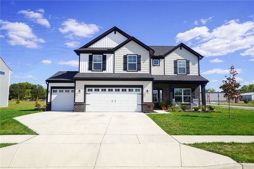 152 Autumn Maple Ln, Brookville, OH, 45309-3502 | Card Image