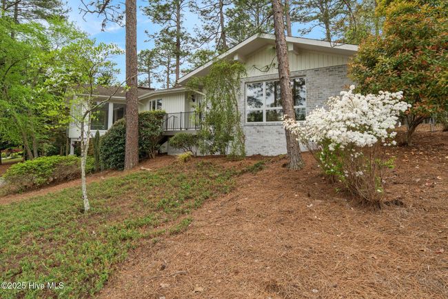 565 Lake Forest Dr Se, House other with 3 bedrooms, 3 bathrooms and 2 parking in Pinehurst NC | Image 5