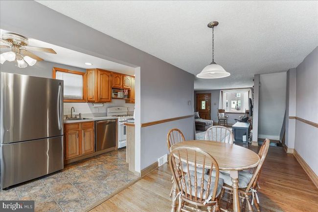 5169 Whitehall Dr, Townhouse with 4 bedrooms, 2 bathrooms and null parking in Clifton Hts PA | Image 9