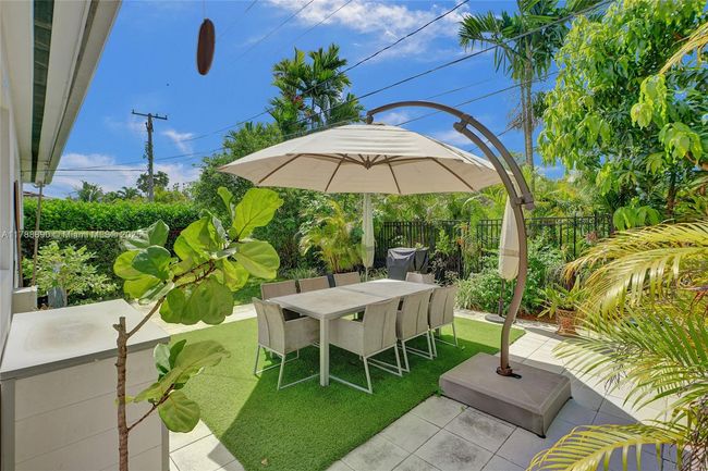 552 Alminar Ave, House other with 2 bedrooms, 2 bathrooms and null parking in Coral Gables FL | Image 24