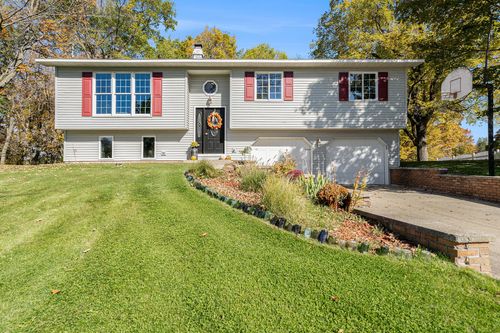 20656 Crestview Dr, Reed City, MI, 49677-8510 | Card Image