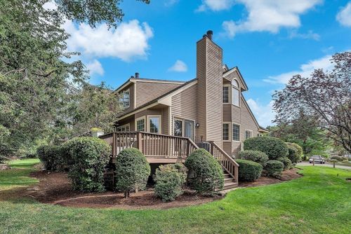 5-5 Weybridge Ln, Hopkinton, MA, 01748-1653 | Card Image