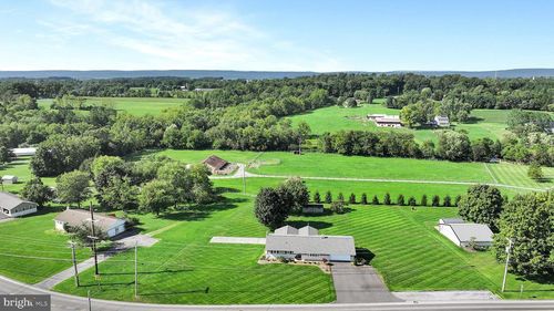 520 Stracks Dam Rd, MYERSTOWN, PA, 17067-2166 | Card Image