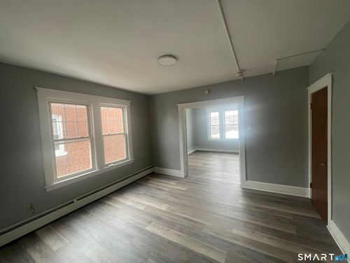 3n-22 Wilcox St, New Britain, CT, 06051-1207 | Card Image