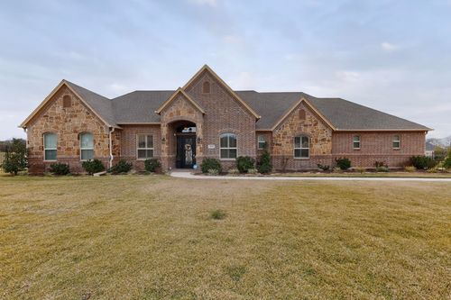 2416 Sweeping Meadows Ln, Cedar Hill, TX, 75104-2408 | Card Image