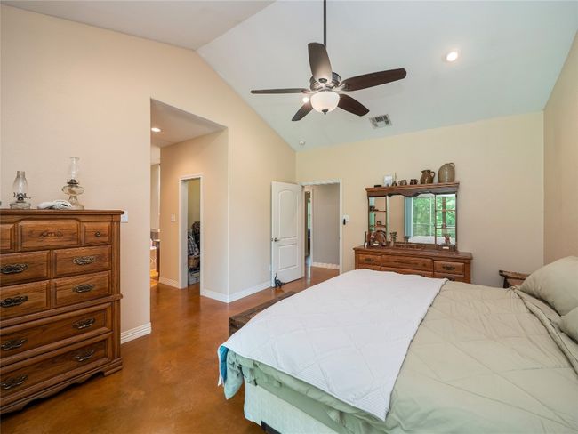 209 Old Sayers Rd, House other with 3 bedrooms, 2 bathrooms and 4 parking in Elgin TX | Image 16
