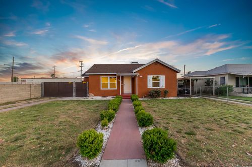 3070 E Peralta Way, Fresno, CA, 93703 | Card Image