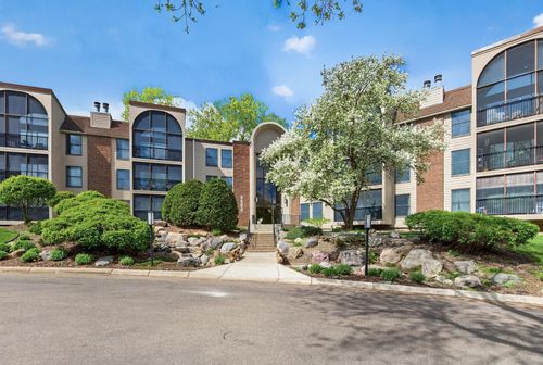 112-9500 Collegeview Rd, Bloomington, MN, 55437-2156 | Card Image