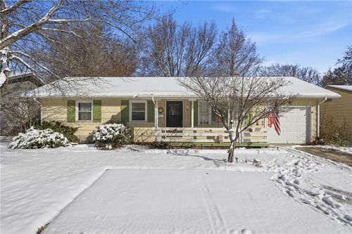 13704 E 39th St S, Independence, MO, 64055-3322 | Card Image