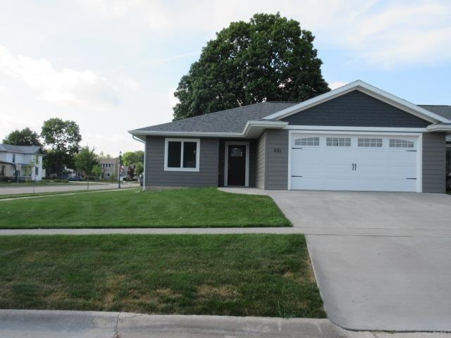 2nd St, Monticello, IA 52310