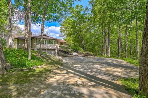 9563 Warden Ave, Markham, ON, L6C1M5 | Card Image