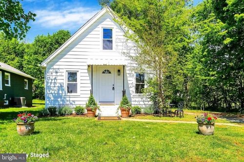 15 Pear Ave, MANCHESTER, PA, 17345-9712 | Card Image