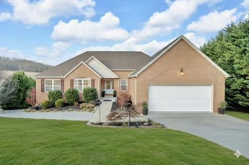 784 Constitution Dr, Jefferson City, TN, 37760-3410 | Card Image