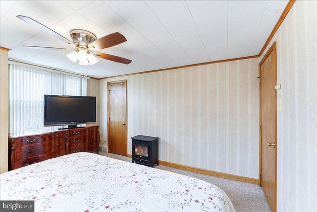 5169 Whitehall Dr, Townhouse with 4 bedrooms, 2 bathrooms and null parking in Clifton Hts PA | Image 16
