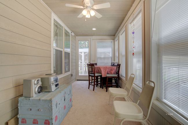 Sunroom | Image 18