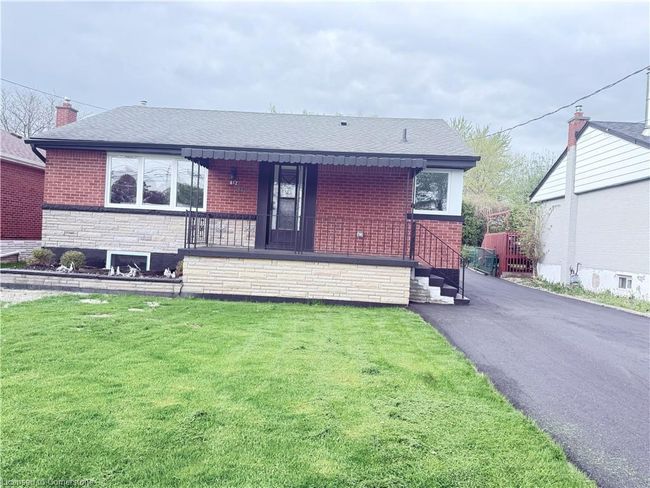 812 10 Th Ave, House other with 5 bedrooms, 2 bathrooms and 5 parking in Hamilton ON | Image 43