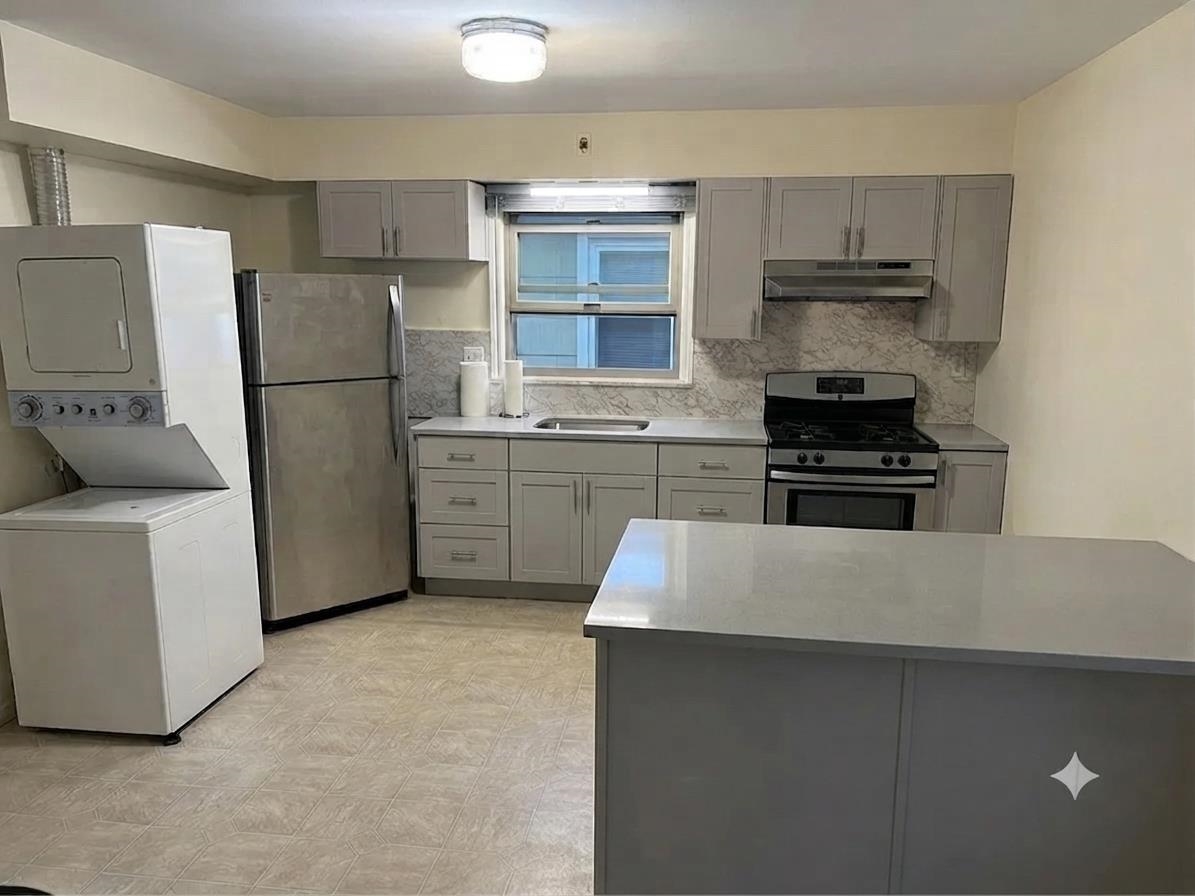 Residential Lease in JC, Heights