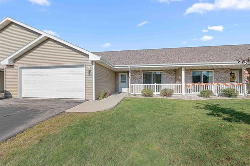 126 Stone Castle Drive, Fond Du Lac, WI, 54935 | Card Image