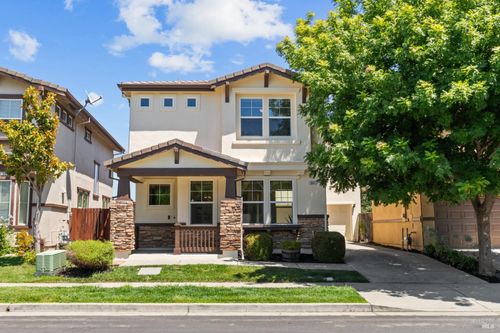 841 Walden Ct, Fairfield, CA, 94533-9522 | Card Image