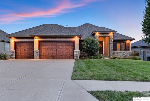 19905 Maple St, Gretna, NE, 68028-4375 | Card Image