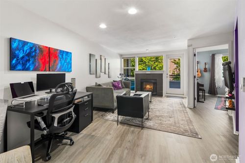 apt-202-232 Belmont Ave E, Seattle, WA, 98102-5610 | Card Image