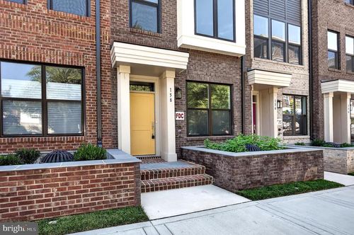 158 N Lee St, FALLS CHURCH, VA, 22046-3229 | Card Image