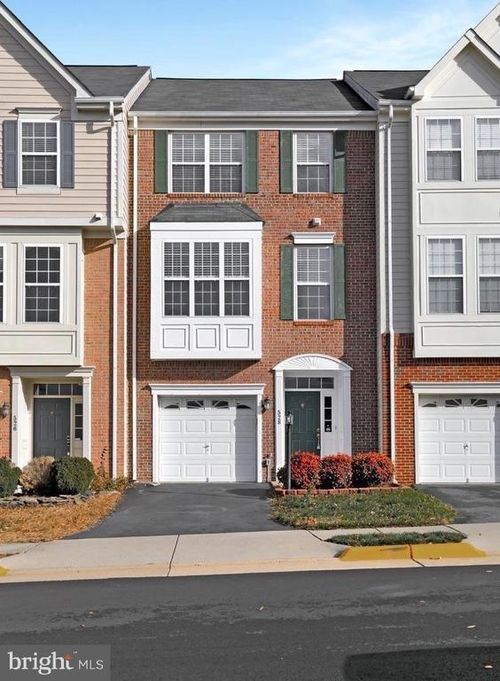 528 Mcarthur Ter Ne, LEESBURG, VA, 20176-1832 | Card Image