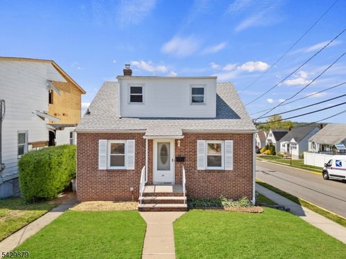 765 Chase Ave, Lyndhurst, NJ, 07071-3327 | Card Image