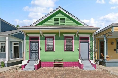 1216 18 Louisa Street, New Orleans, LA, 70117 | Card Image