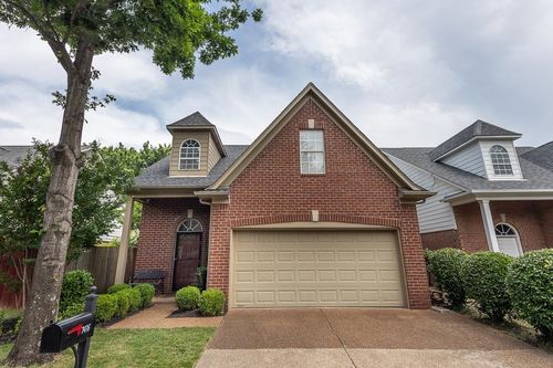 7476 Bakers Glenn Ln, Cordova, TN, 38018-8227 | Card Image