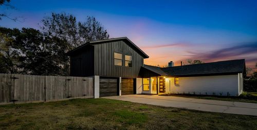 106 Burgundy Ln, League City, TX, 77573-1916 | Card Image