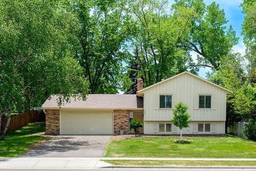 1088 Whitney Dr, Apple Valley, MN, 55124-9142 | Card Image