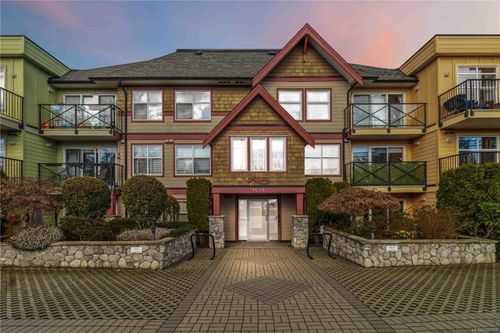 207-1618 N Dairy Rd, Victoria, BC, V8T3V5 | Card Image