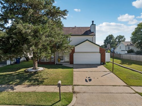 4441 W Queens St, Broken Arrow, OK, 74012-9134 | Card Image