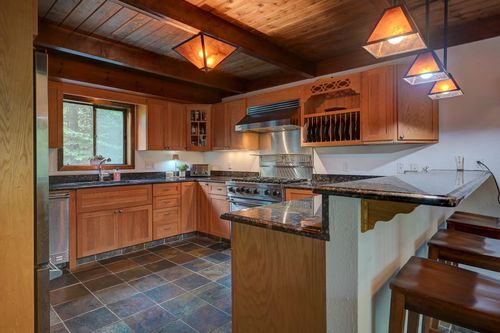 65 Mittenwald Strasse, Glen, NH, 03838 | Card Image