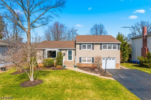 262 Cornwall Rd, Glen Rock, NJ, 07452-3521 | Card Image