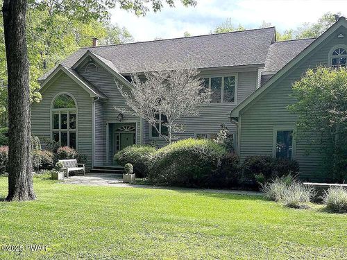 117 Stonehedge Ln, Milford, PA, 18337-9604 | Card Image