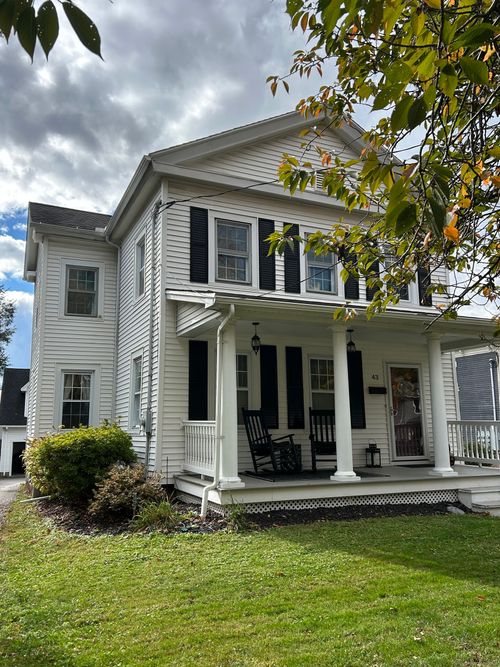 43 Academy St, Wallingford, CT, 06492-3701 | Card Image