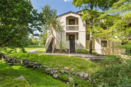 48 Overlook Cmns, Yorktown Heights, NY, 10598-5150 | Card Image