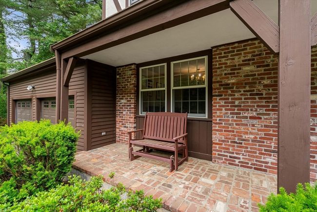 369 Border Rd, House other with 4 bedrooms, 4 bathrooms and 6 parking in Concord MA | Image 4