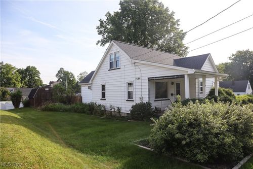 19 Renee Drive, Struthers, OH, 44471 | Card Image