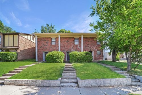 930 Southmoor Dr, Arlington, TX, 76010-5840 | Card Image