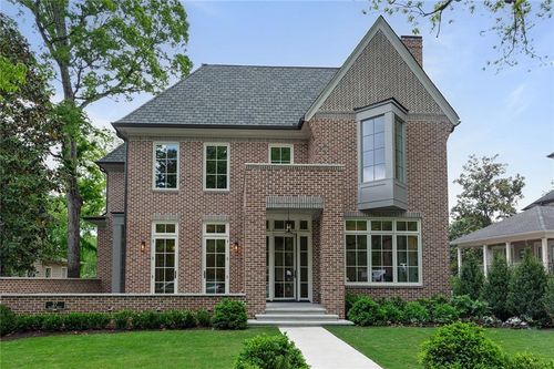 27 Maddox Dr Ne, Atlanta, GA, 30309-2732 | Card Image
