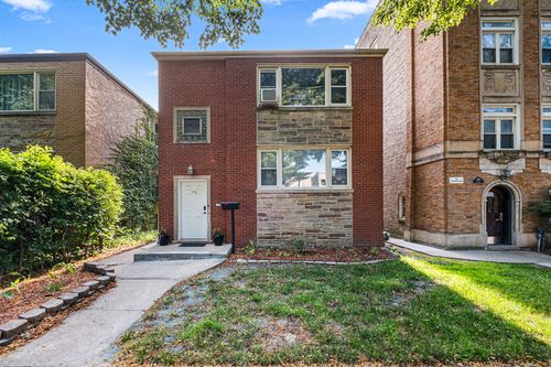 136 Callan Ave, Evanston, IL, 60202-3902 | Card Image