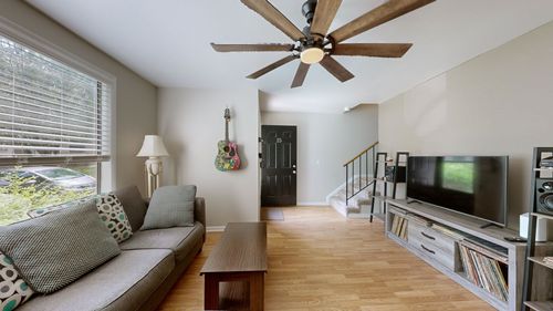 15-4958 Edmondson Pike, Nashville, TN, 37211-4783 | Card Image
