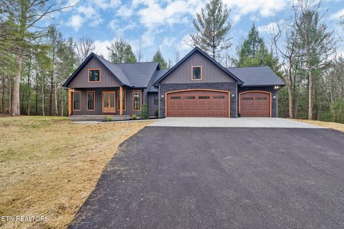 1440 Model Farm Rd, Jamestown, TN, 38556-5491 | Card Image