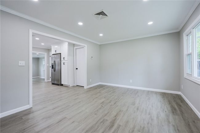 31 Forbes St, House other with 3 bedrooms, 1 bathrooms and 3 parking in Riverside RI | Image 6
